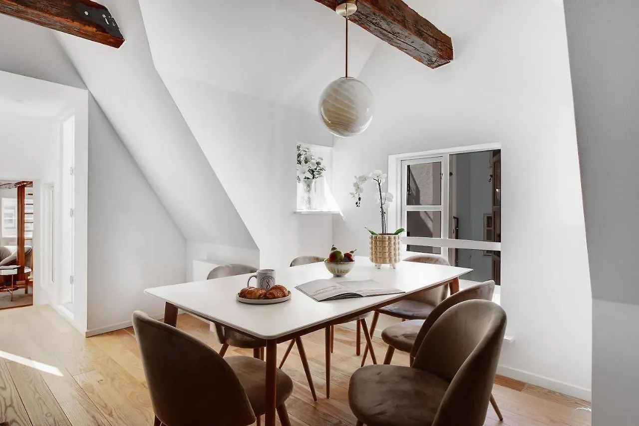 Sanders Regent - Inviting One-Bedroom Apartment Near Central Square Copenhagen